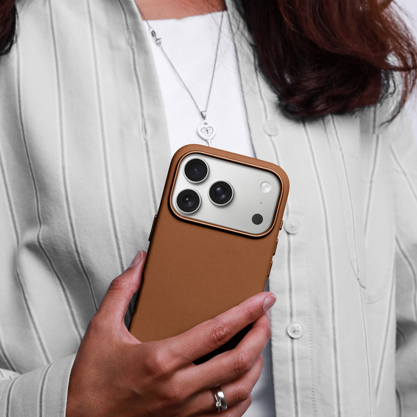 Vonmählen Backcover – für Apple iPhone 17 Pro – braun – Leder