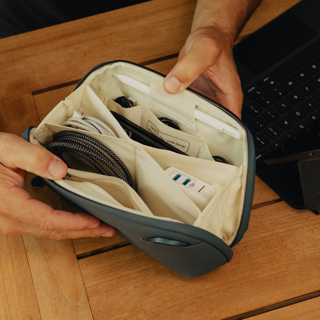 Peak Design Tech Pouch Zubehörtasche – Nylon, Blau