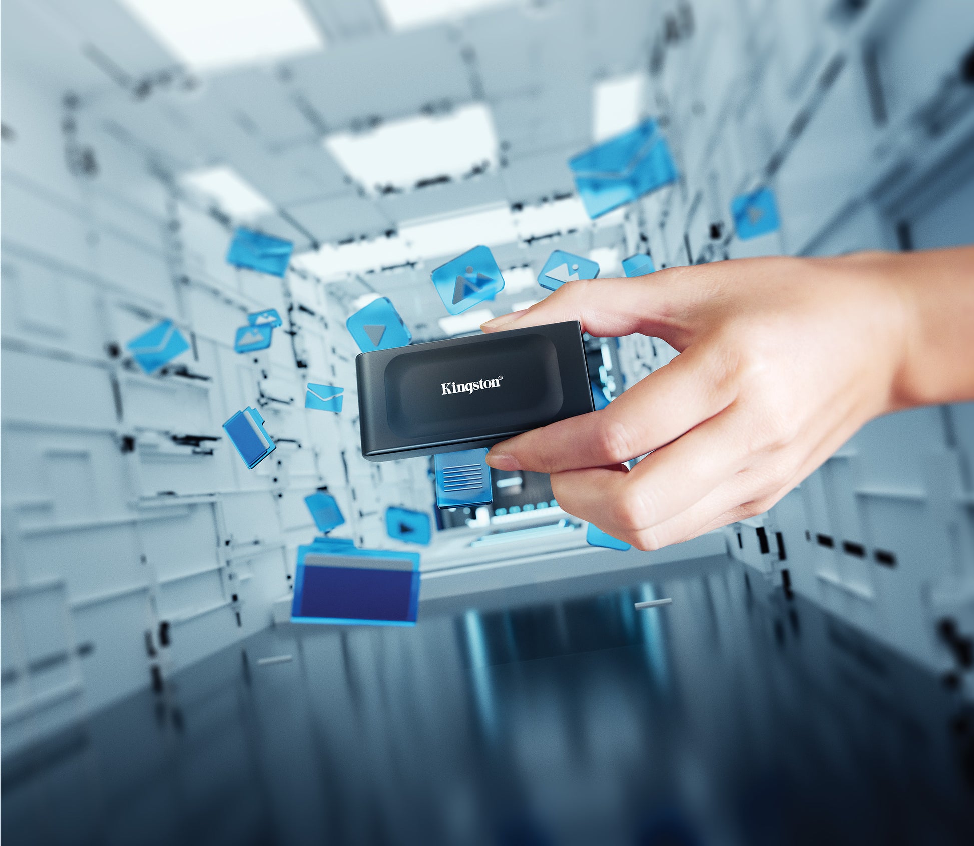 Kingston Technology Kingston XS1000 (SXS1000) – 1 TB Externes SSD, USB-C 3.2 Gen 2, 1'050 MB/s