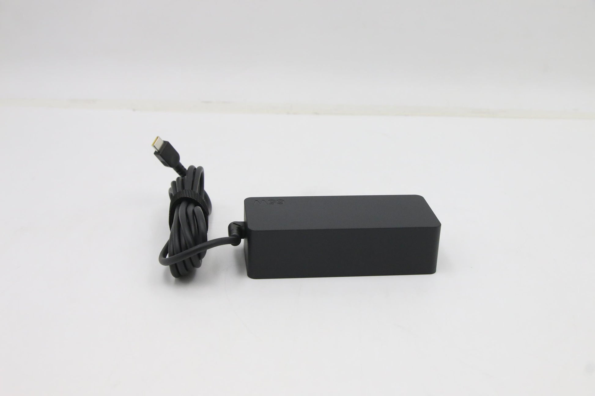 Lenovo 5A10W86255 USB-Ladegerät 65 W – USB-C×1 – für Lenovo-Laptops – Schwarz