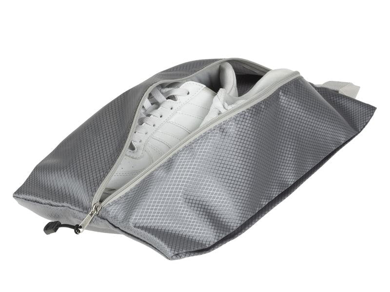 KOOR Schuhbeutel Traamp – mit Reissverschluss, mit Tragegriff – 42 × 2 × 24 cm – silbergrau, Polyester – 2 S