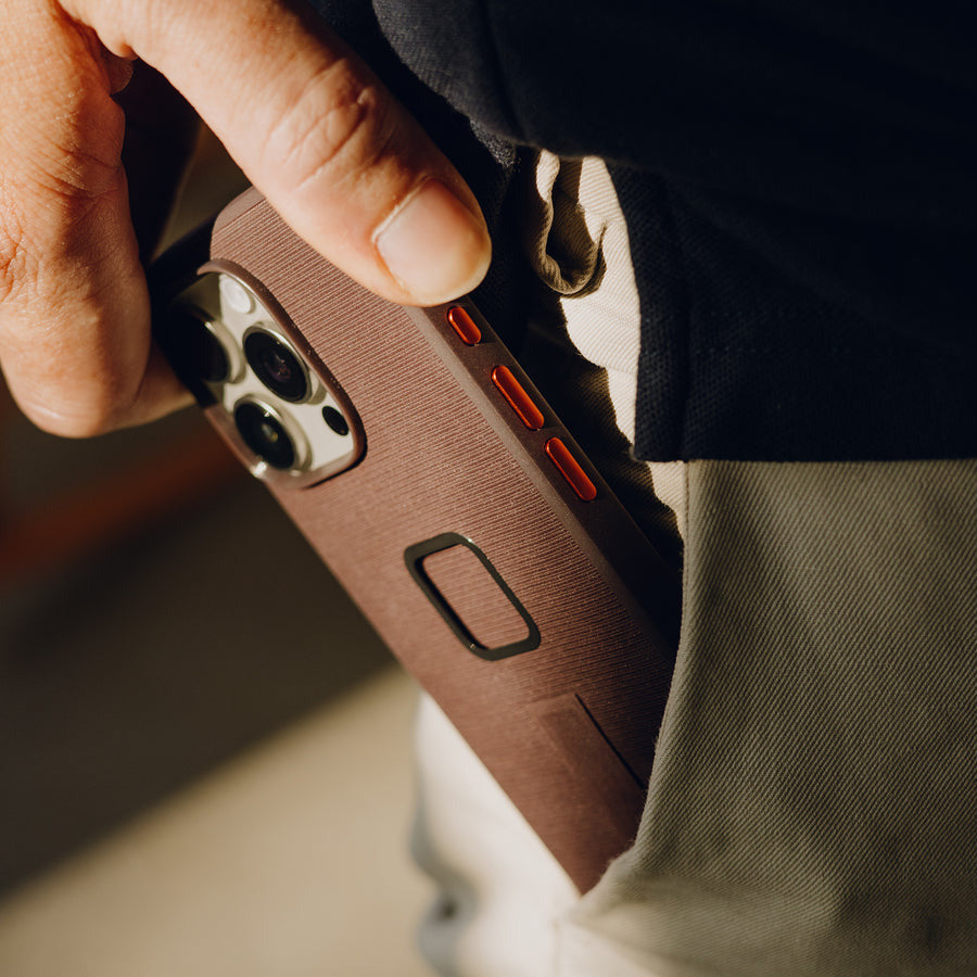 Peak Design Everyday Loop – Backcover – für Apple iPhone 16 Pro, Eclipse, bis 2 m sturzsicher