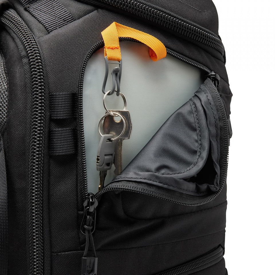 Lowepro ProTactic BP 450 AW III Kamerarucksack – 28 l, für Notebook 40,6 cm (16"), Regenhülle – Schwarz