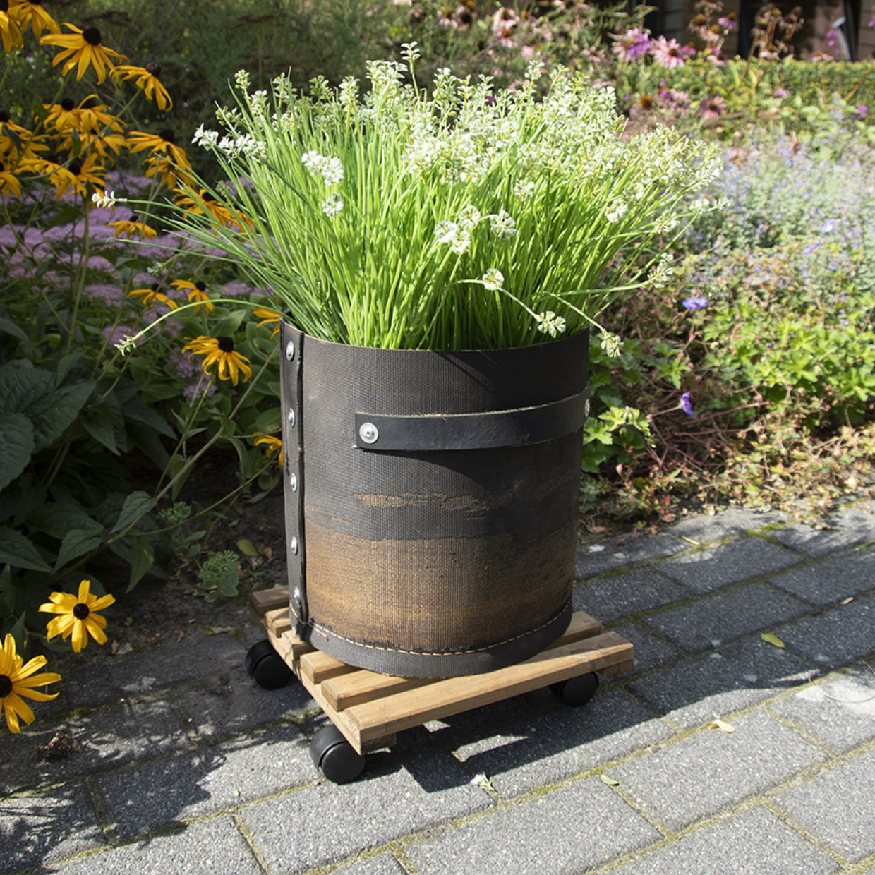 Esschert Design Blumenkübeluntersetzer – Kiefernholz – Braun – mit 4 Schwenkrollen – 291 × 80 × 291 mm