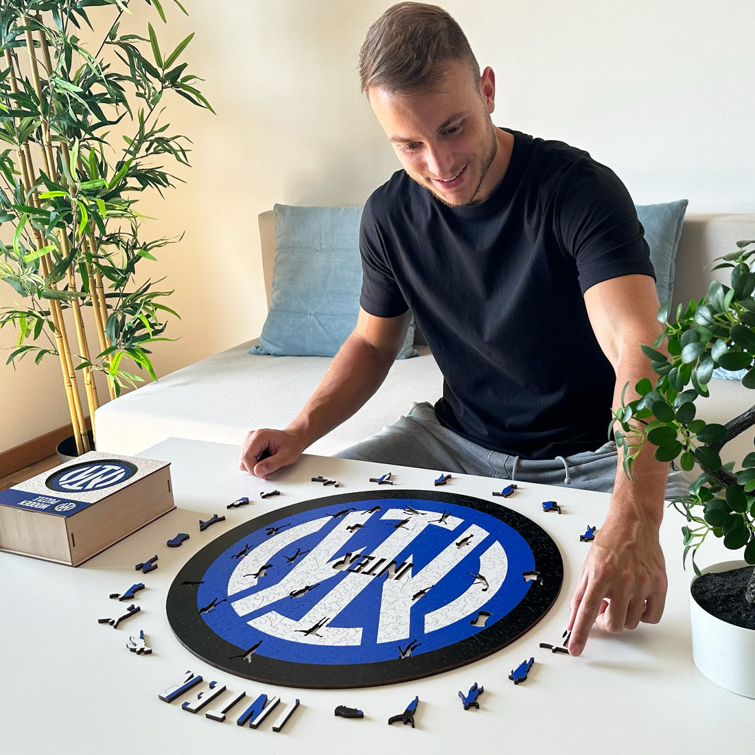 Iconic Puzzles Puzzle FC Inter Mailand (Logo) – 150 Teile – 25 × 25 cm – ab 10 J.