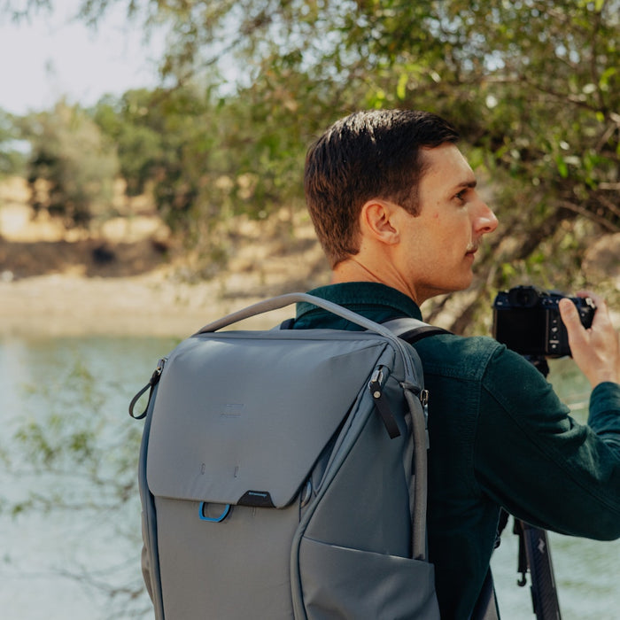 Peak Design Notebook-Rucksack Everyday Backpack v2 – Aluminium/Nylon – Ozeanblau, 330 × 485 × 270 mm