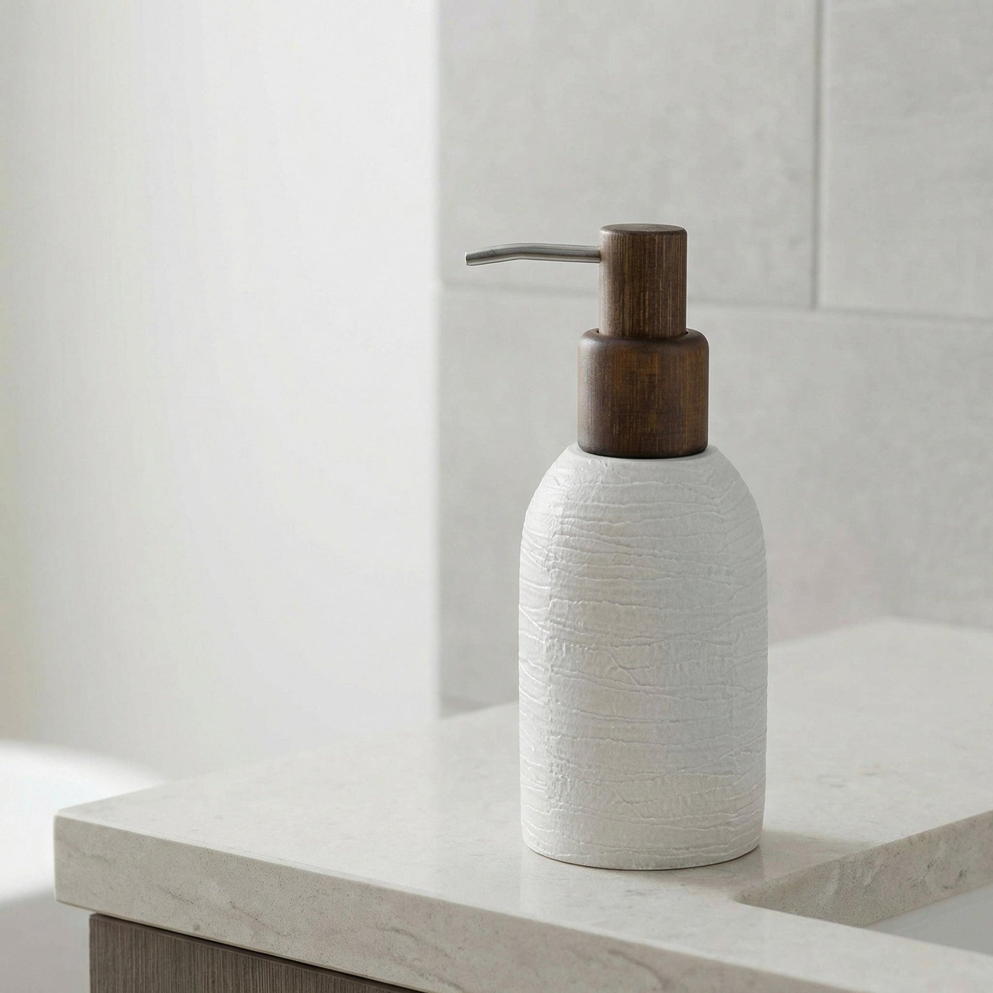 Kleine Wolke Harper Seifenspender – Polyresin, Bambus, Grau, 300 ml