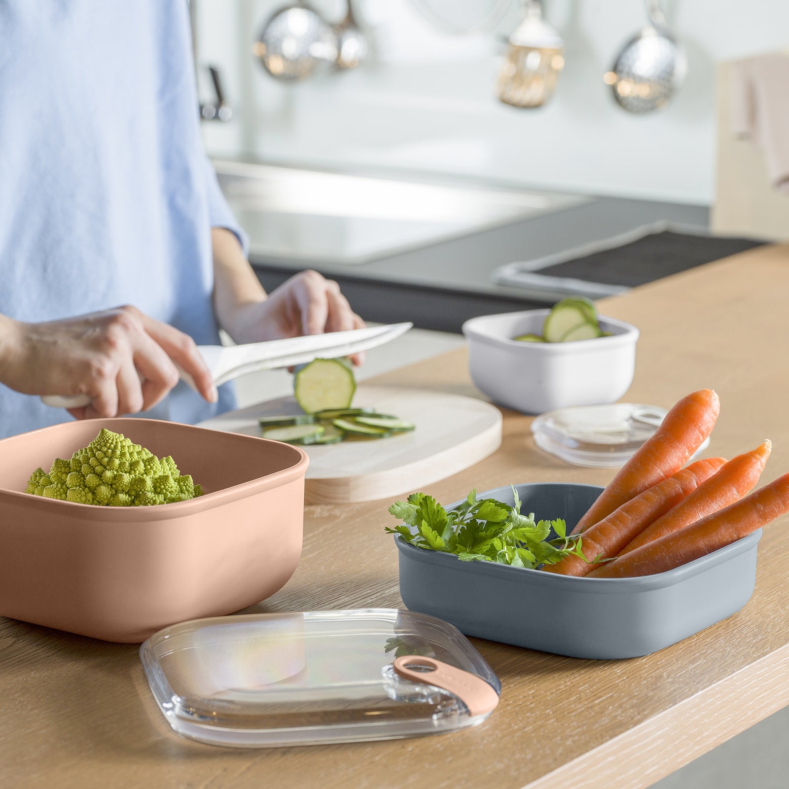 Rotho Lunchbox 1 l, 19,5 × 19,5 × 6,7 cm, Kunststoff (recycelt), dunkelblau
