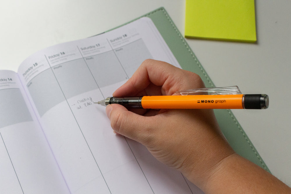 Tombow MONO graph Druckbleistift – 0,7 mm – Weiss – Schüttel-Mechanismus – 1er-Pack