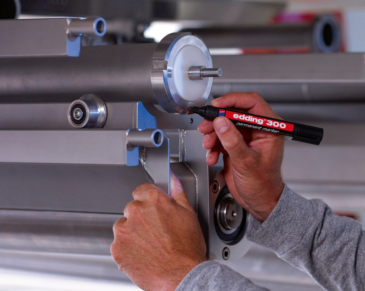 Edding 300 Permanentmarker – Rundspitze 1,5–3 mm – Mehrfarbig – 4er-Set – für Glas, Metall und Kunststoff