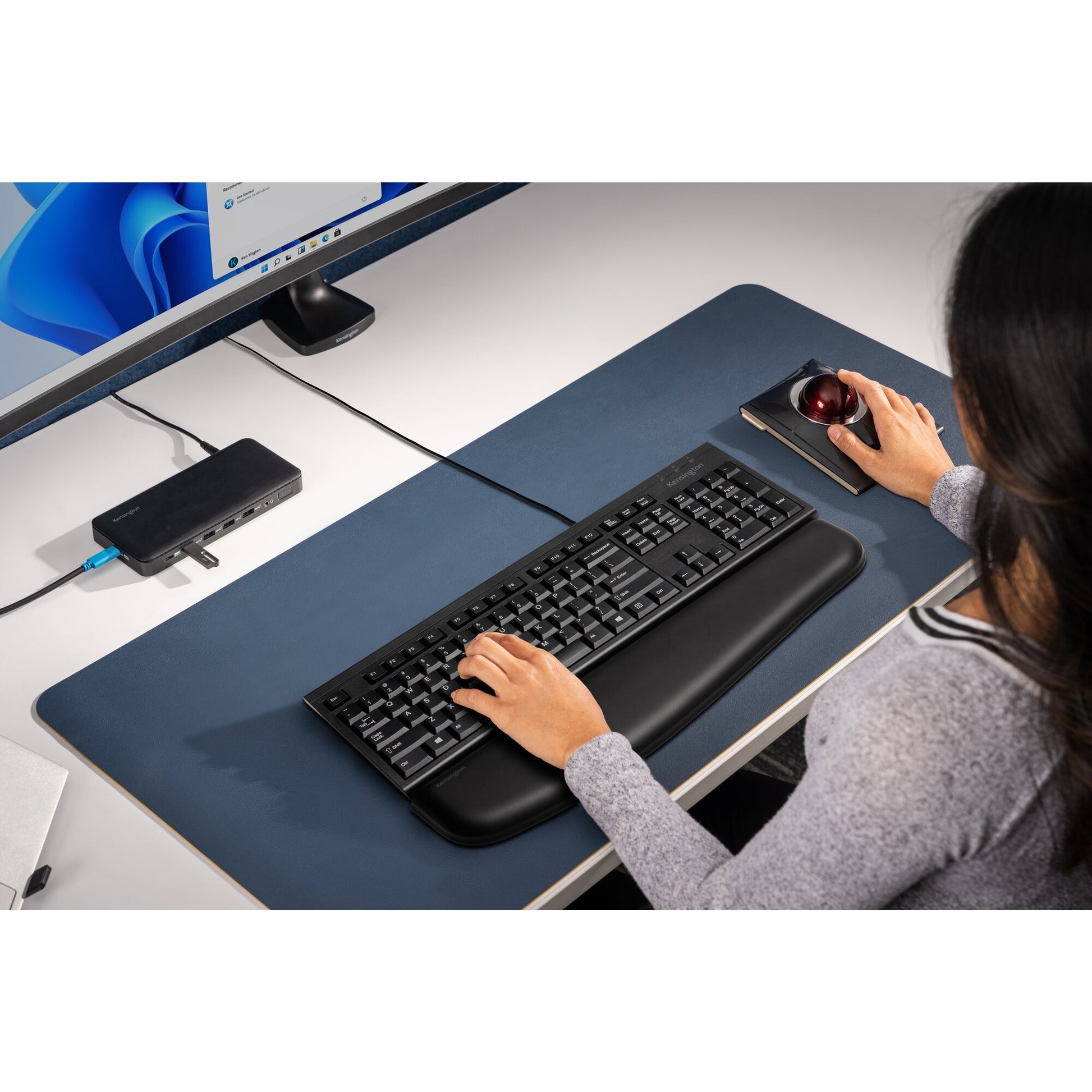 Kensington KB100S EQ – Tastatur – kabelgebunden – QWERTY (ES) – schwarz