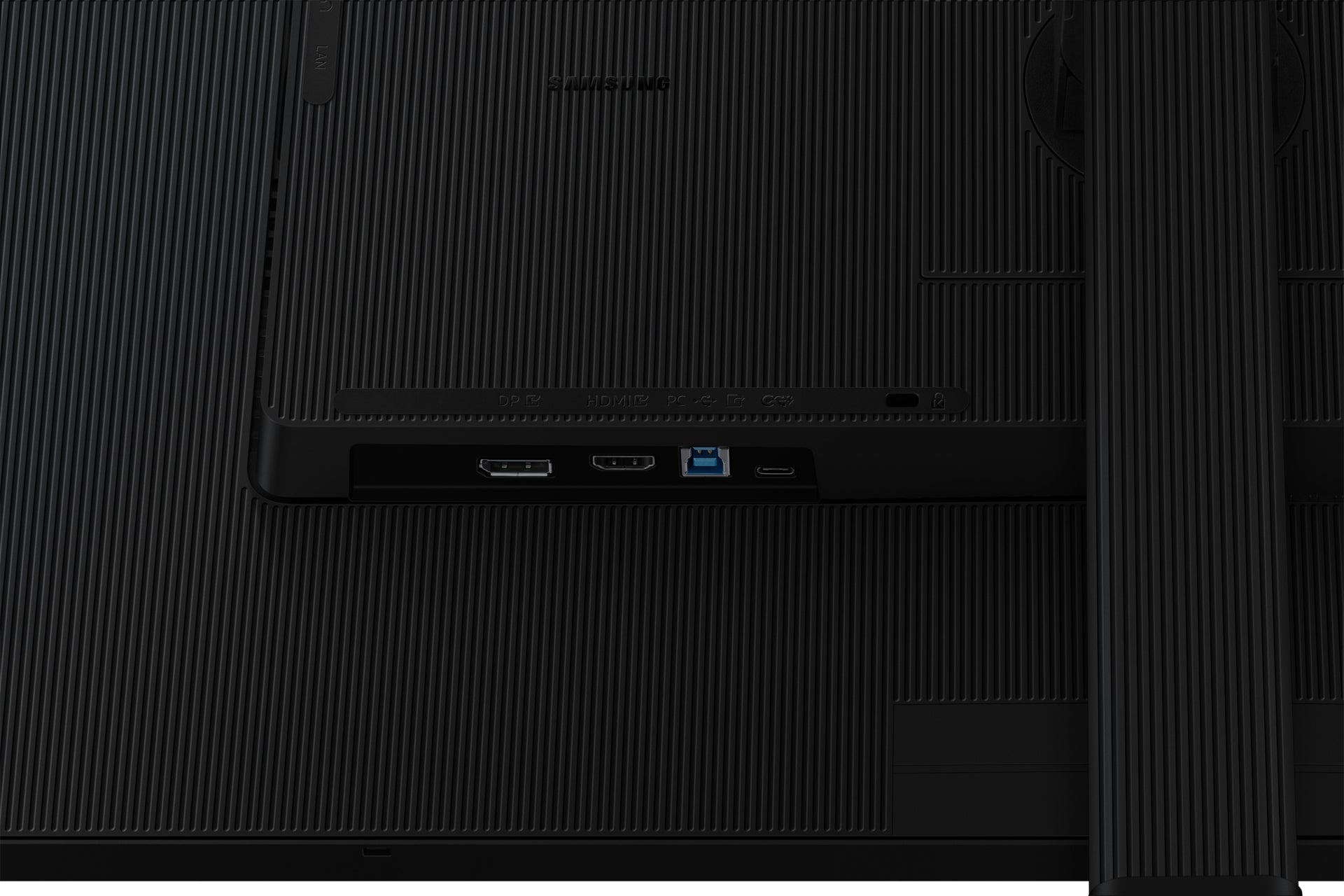 Samsung ViewFinity S80UD (LS32D800UAUXEN) – 32", 3840 × 2160 (4K), VA, USB-C 90 W, KVM, HDR10