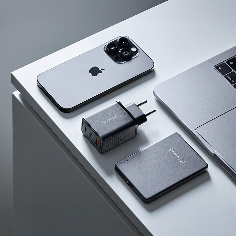 Intenso W65ACC USB-Wandladegerät 65 W – USB-C×2, USB-A×1 – GaN, Schwarz