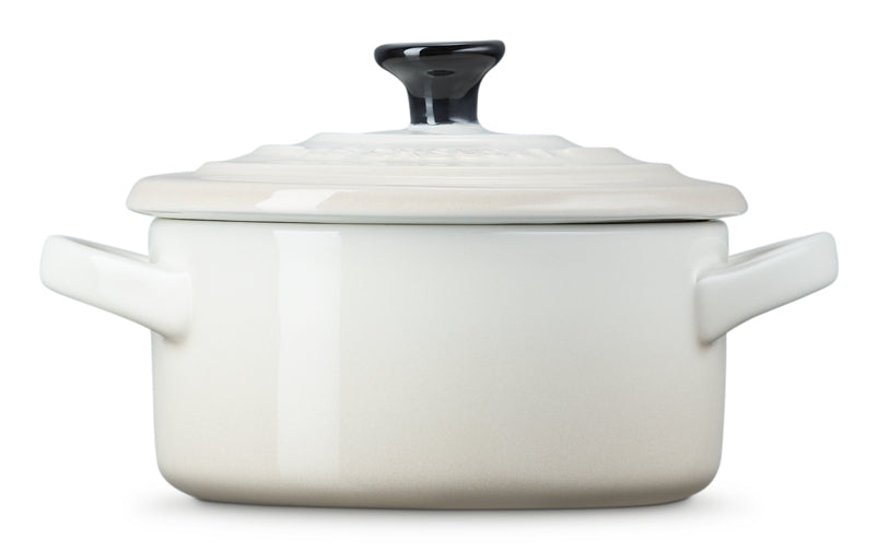 Le Creuset Mini-Kasserolle Petite Kasserolle – 250 ml, 13,8 × 4,4 × 8,1 cm, Steingut/Emaille, Weiss, mit Deckel
