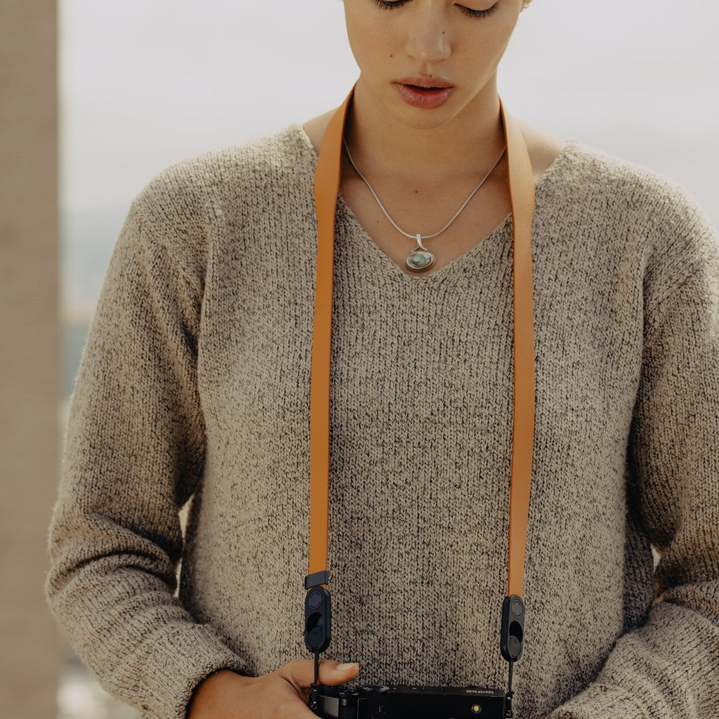 Peak Design Standard Schulterriemen – Leder, 118,5 cm – für Digitalkamera – Bernstein