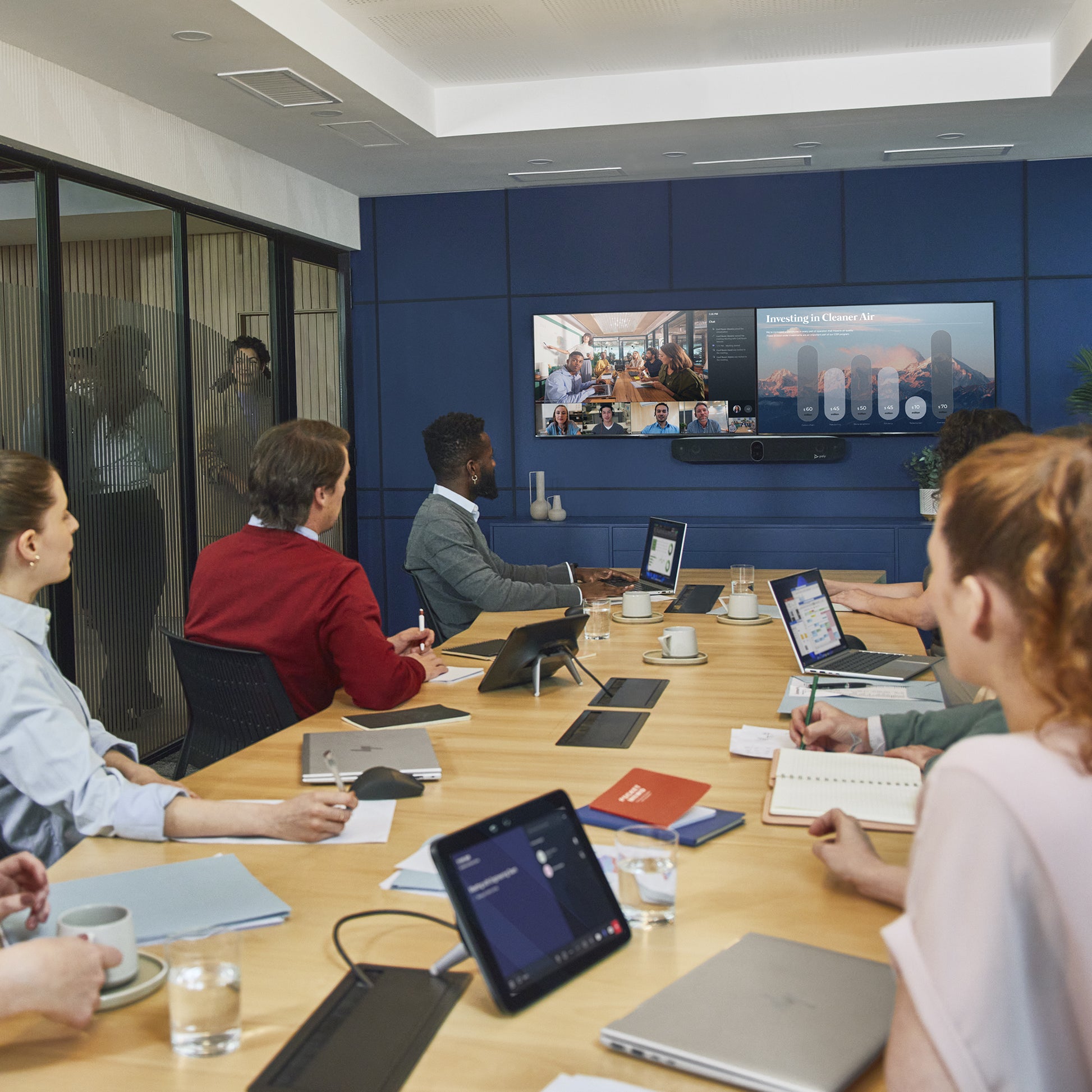 Poly Studio X72 – 4K Ultra HD Videokonferenzsystem, 7,3× Digitalzoom, Schwarz