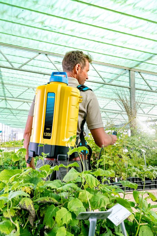 GLORIA Drucksprüher PRO 1200 LI-ON – 12 l – gelb/hellblau – Kunststoff