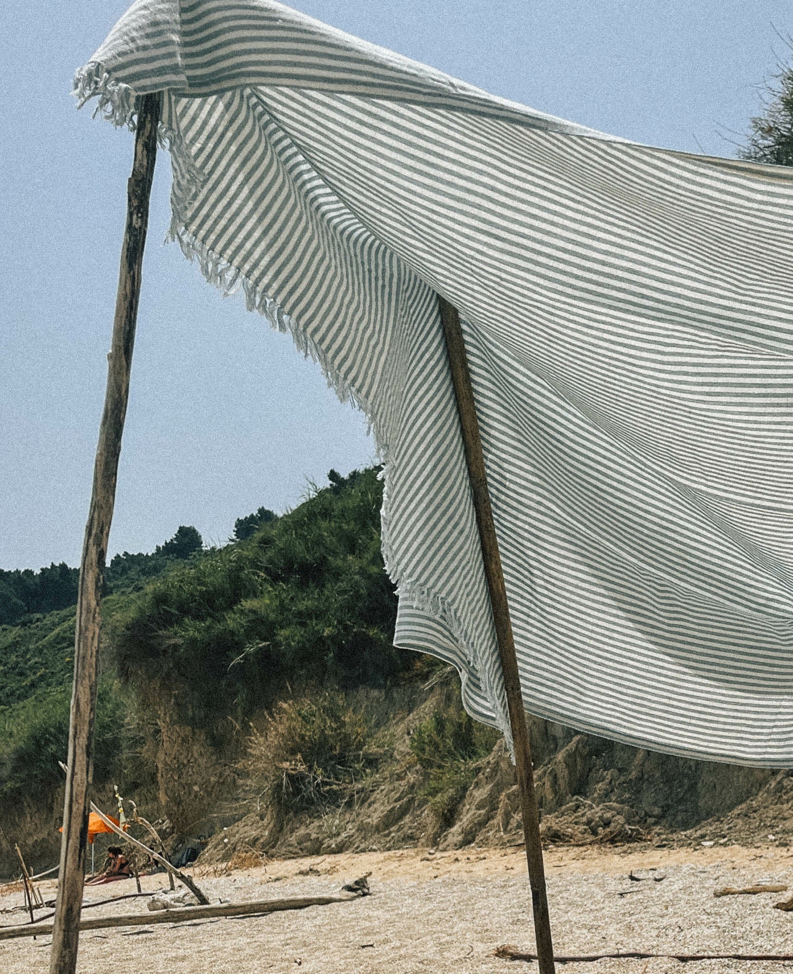 Esmée Hamam- und Strandtuch Sol – 100 × 190 cm, Blau/Weiss, 50% Baumwolle/50% Leinen, GOTS, OEKO-TEX