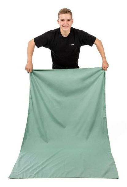 KOOR Badetuch Silva – 110×180 cm, 80% Polyester/20% Polyamid, Grün