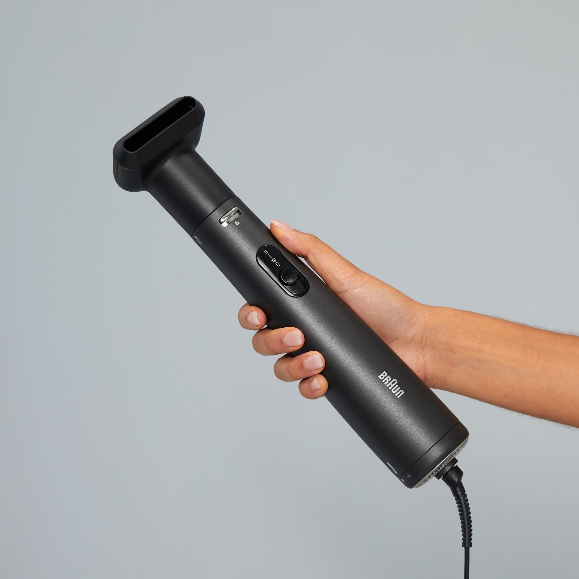 Braun Heissluftbürste – 1000 W, 3 Stufen – Kabellänge 1,95 m – Schwarz