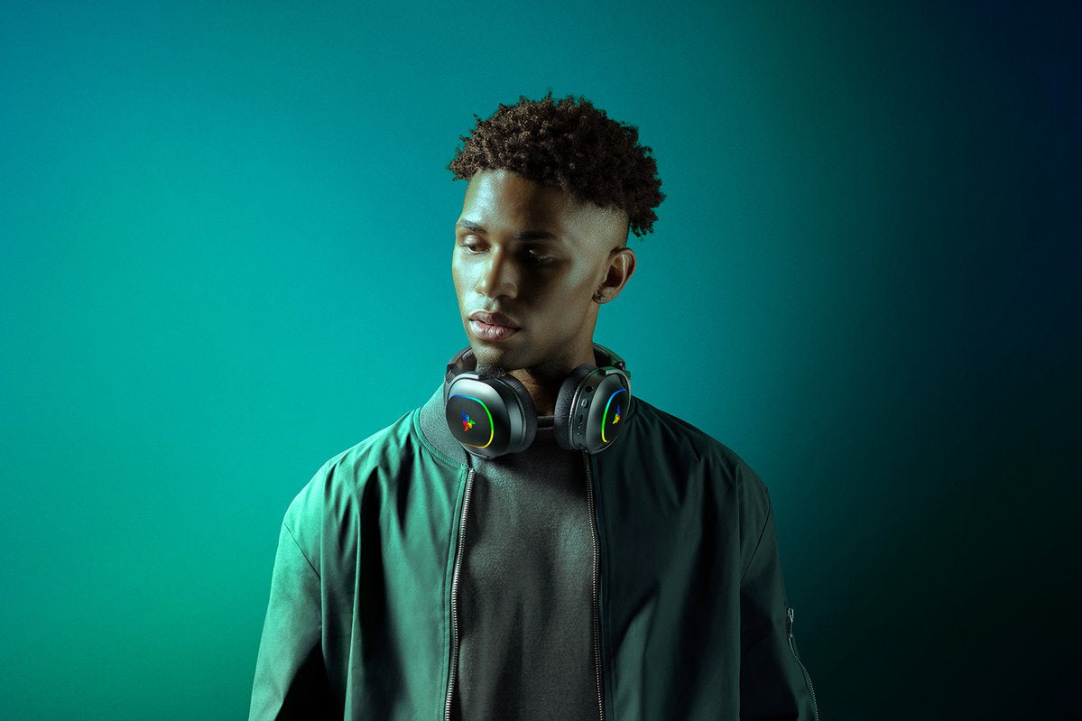 Razer Barracuda X Chroma Gaming-Headset – Over-Ear, Stereo, BT, mit USB-C-Dongle, Schwarz, BT 5.2