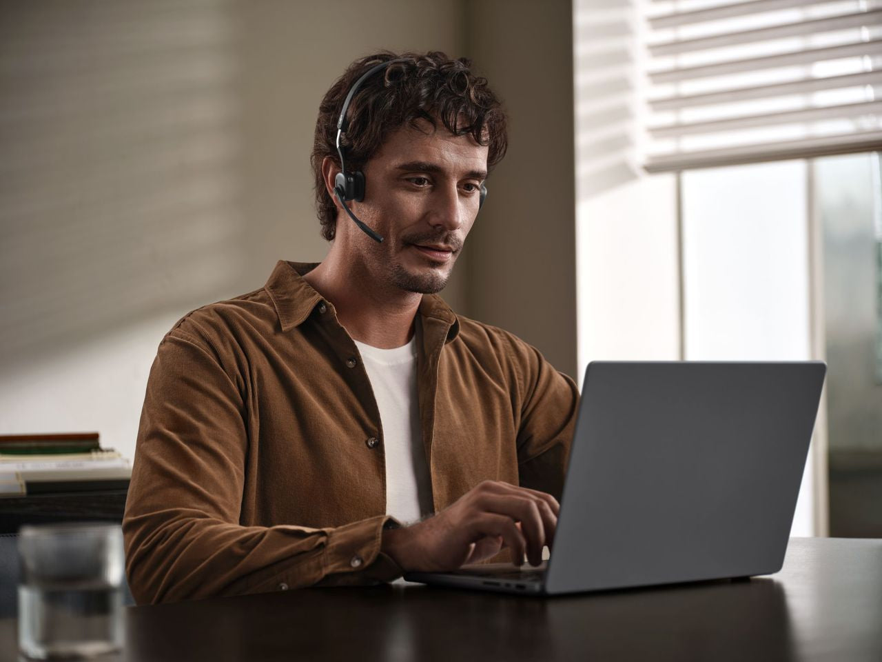 SHOKZ OPENMEET UC – Headset – USB‑A – Noise-Cancelling Mikrofon – für Unified Communications