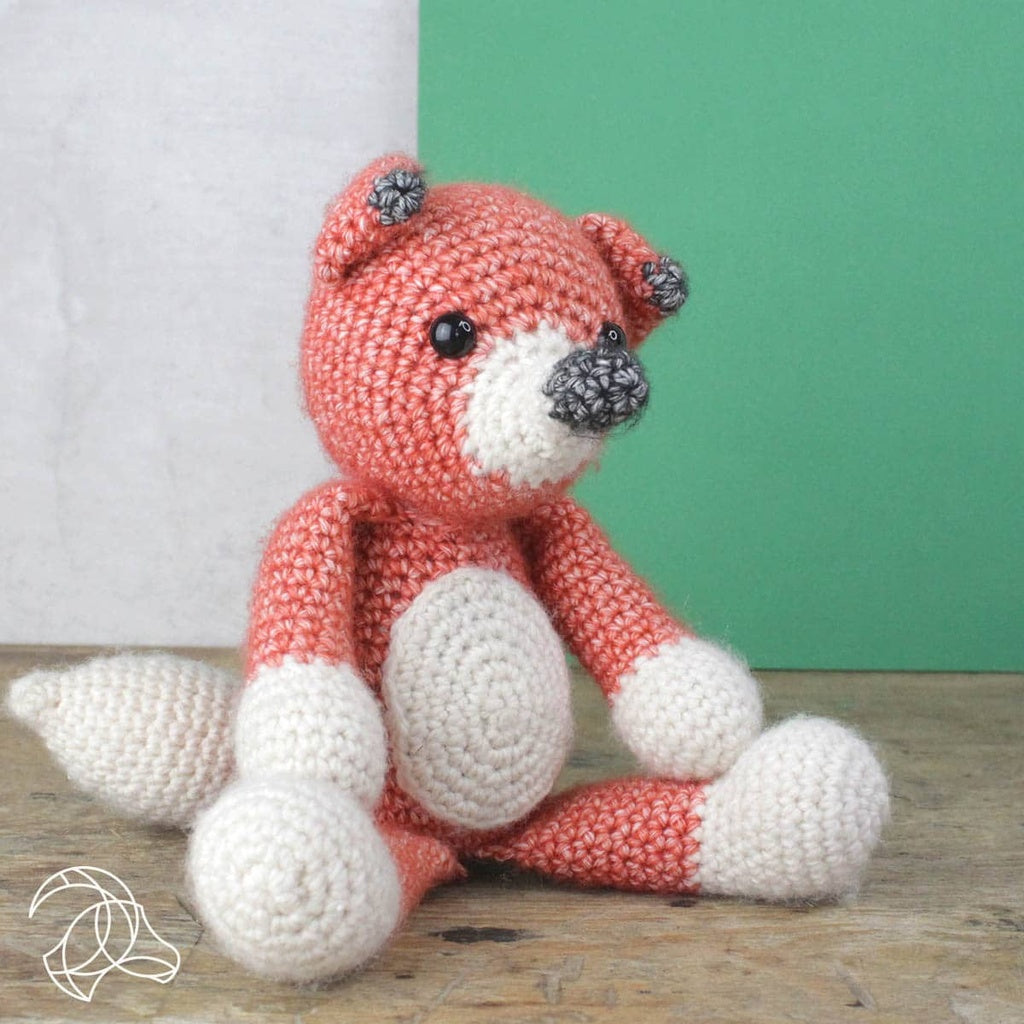 Hardicraft Häkelset – Fuchs – 20 cm
