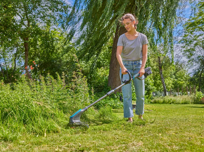 Gardena PowerCut 30/18V Akku-Trimmer – 18 V – Schnittbreite 30 cm – 4,0 Ah & Ladegerät – POWER FOR ALL