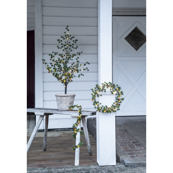 Star Trading Lichterkette Larix – 140 cm, 0,18 W, Warmweiss, IP44, Grün, Timer, Batteriebetrieb (3× AA)