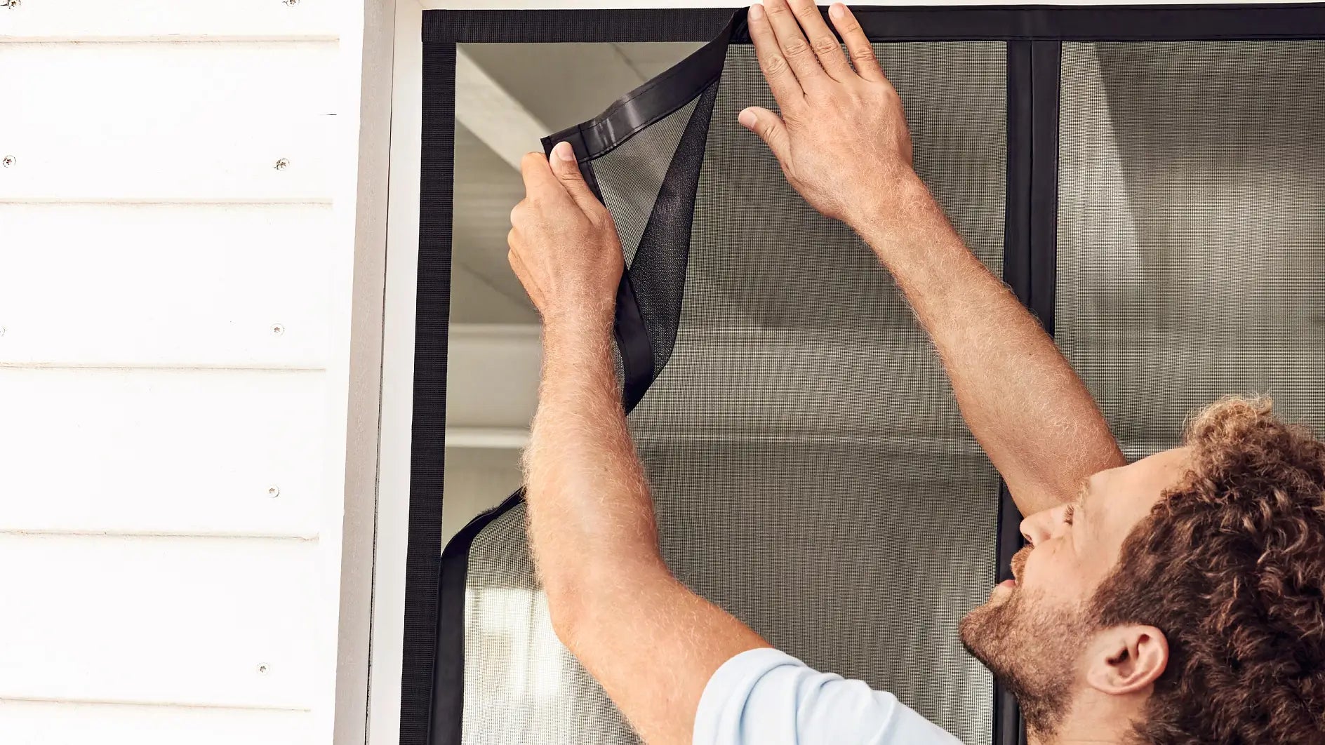 Tesa Fliegengitter Tür – 90 × 210 cm – Schwarz – Polyester – Magnetbefestigung – Für Türen