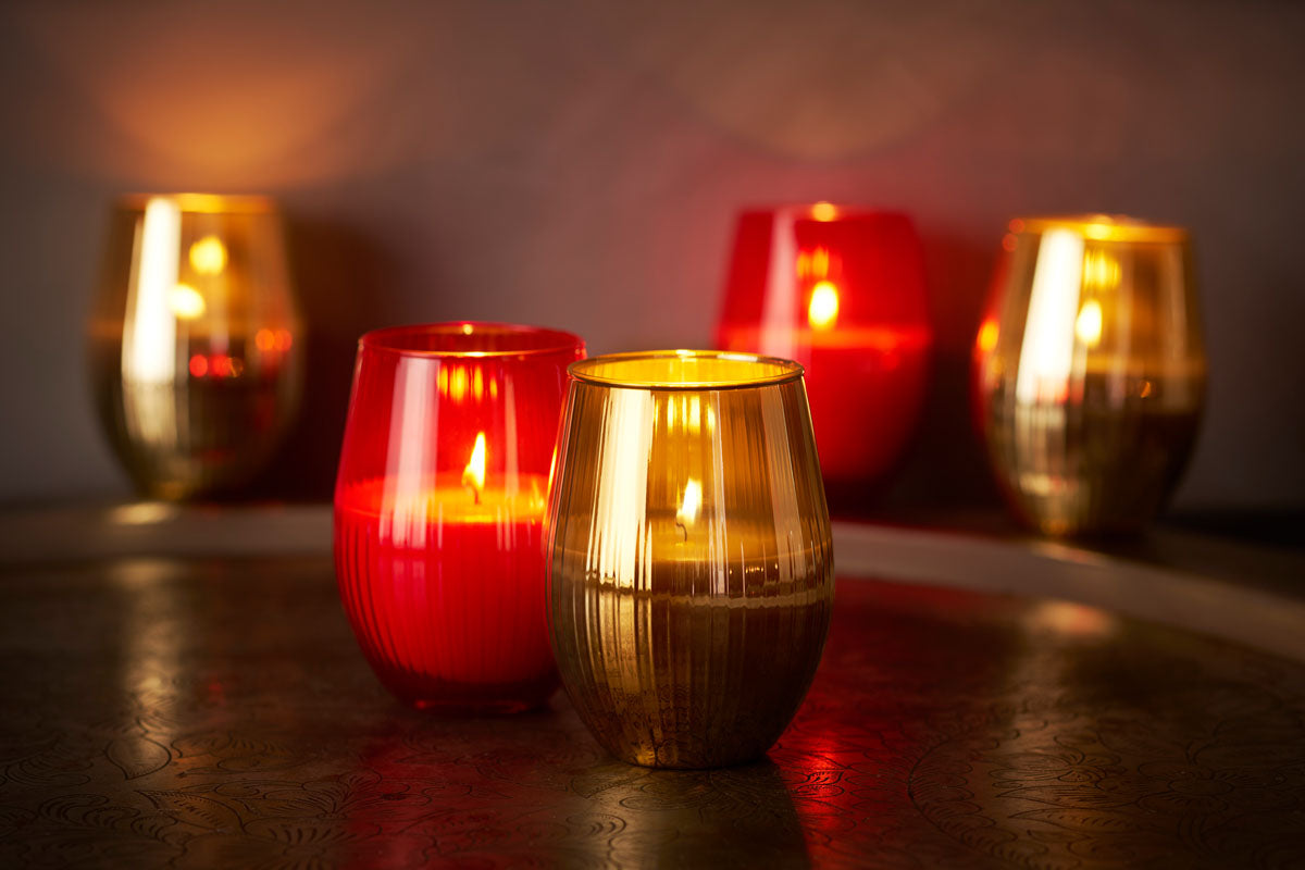 Duni Kerze im Glas – Ø 7,6 × 12,5 cm – 55 h, Glas, Rot