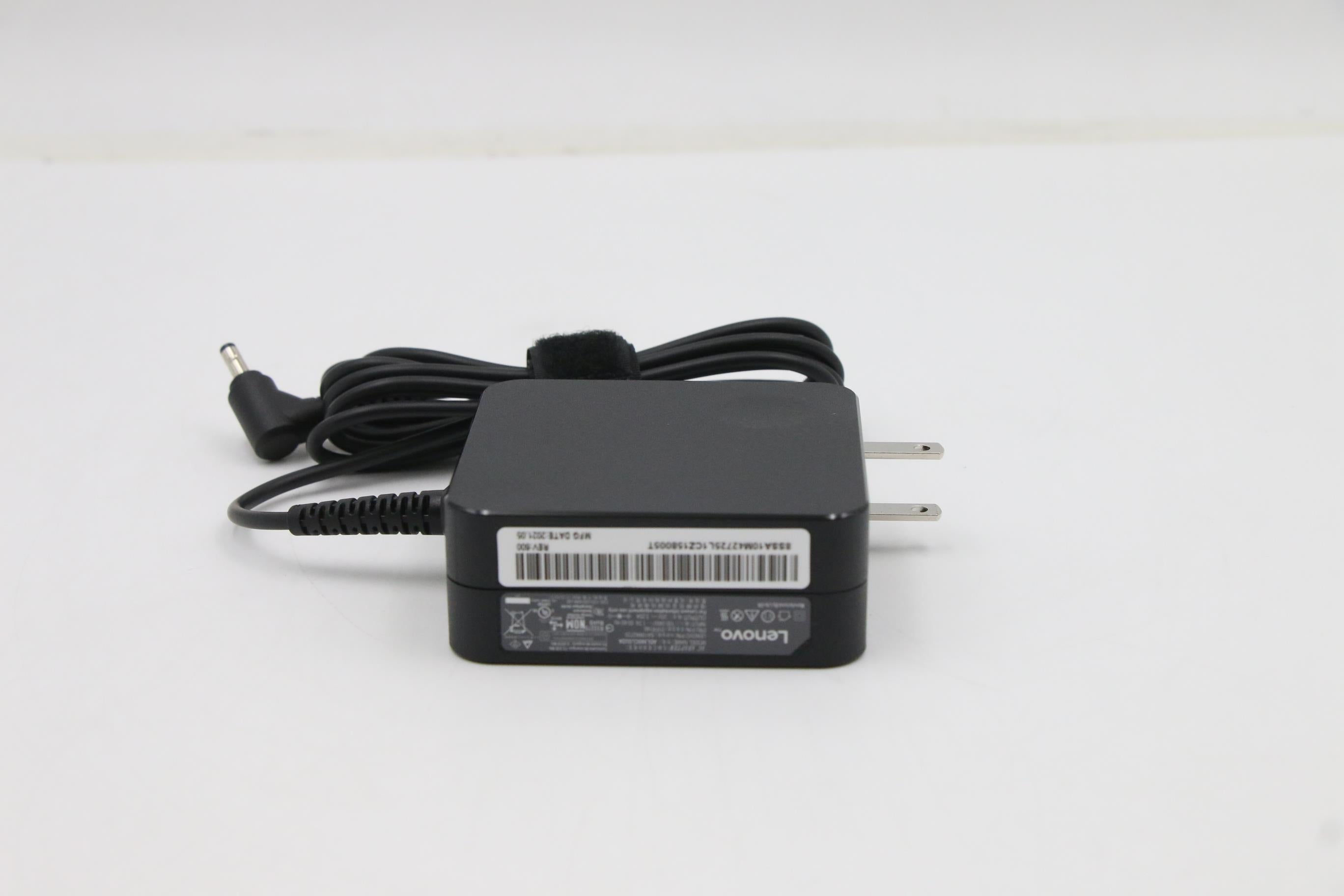 Lenovo ADLX65CLGU2A Netzteil 65 W – 20 V/3,25 A – für IdeaPad 330-15IKB – schwarz