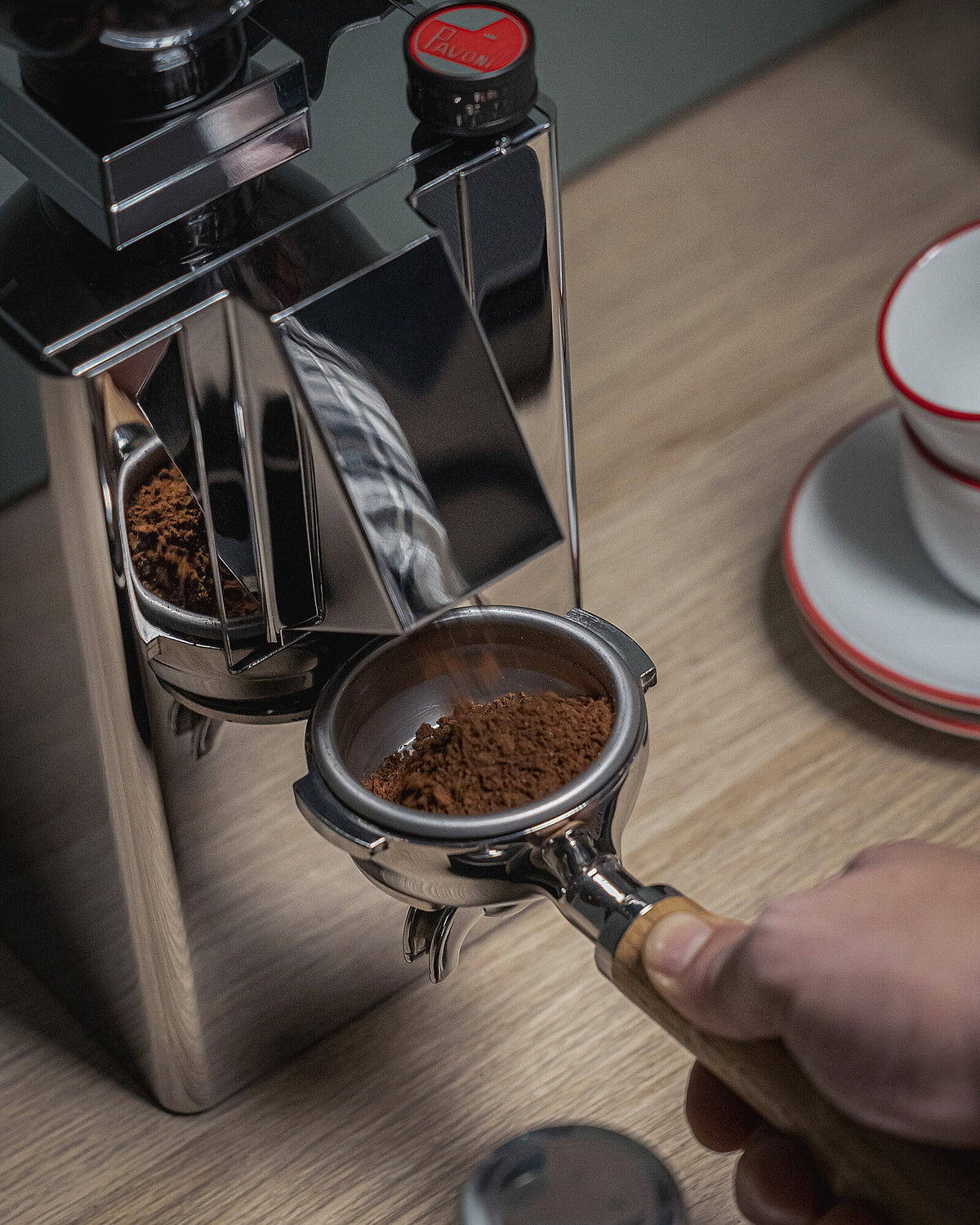 La Pavoni Kaffeemühle LPGKBS02EU – 150 g, Scheibenmahlwerk, 310 W – Chrom