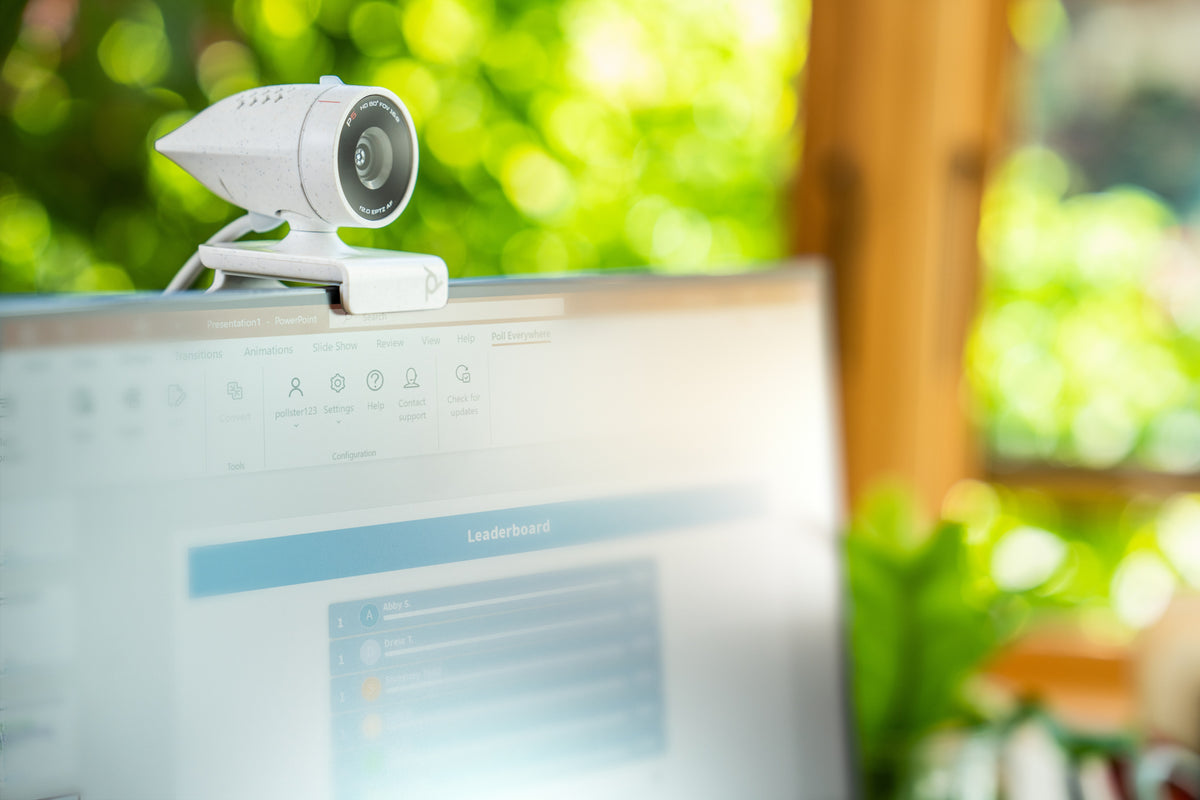 HP Poly Studio P5 Webcam – Full HD 1080p, 30 fps, Autofokus, USB-A – Silber