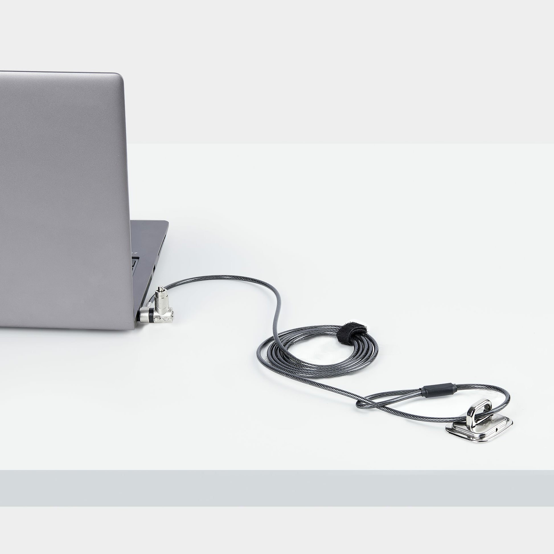 StarTech.com 3-in-1 Laptop-Schloss – für Notebooks