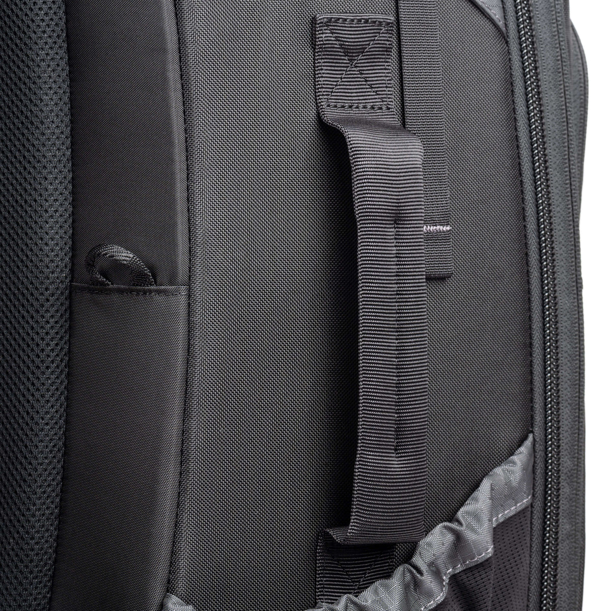 Think Tank FirstLight 46L+ Kamerarucksack – 46 l, 8 Objektive, wasserabweisend – für DSLR, Drohnen – Schwarz