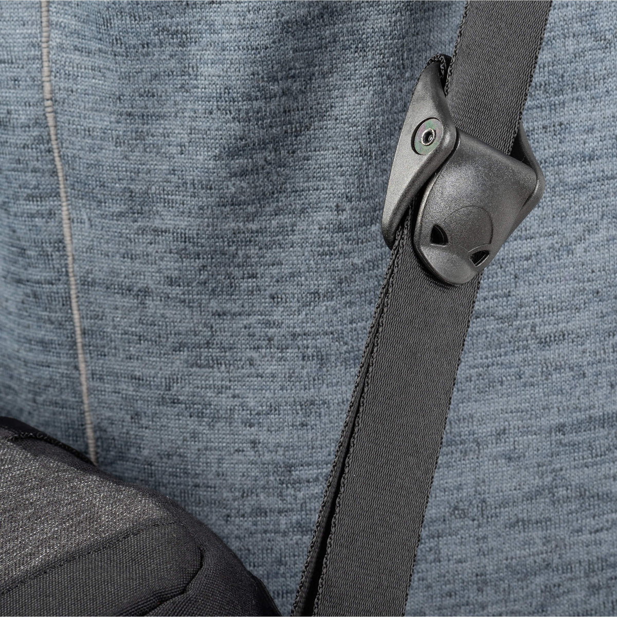 Think Tank SpeedTop Crossbody 15 – für Systemkameras, DSLRs, Objektive – Grau