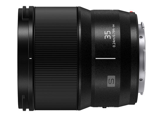 Panasonic Lumix S 35mm f/1.8 Objektiv – für L-Mount – Vollformat, 67 mm Filter, 82 mm Länge, 295 g