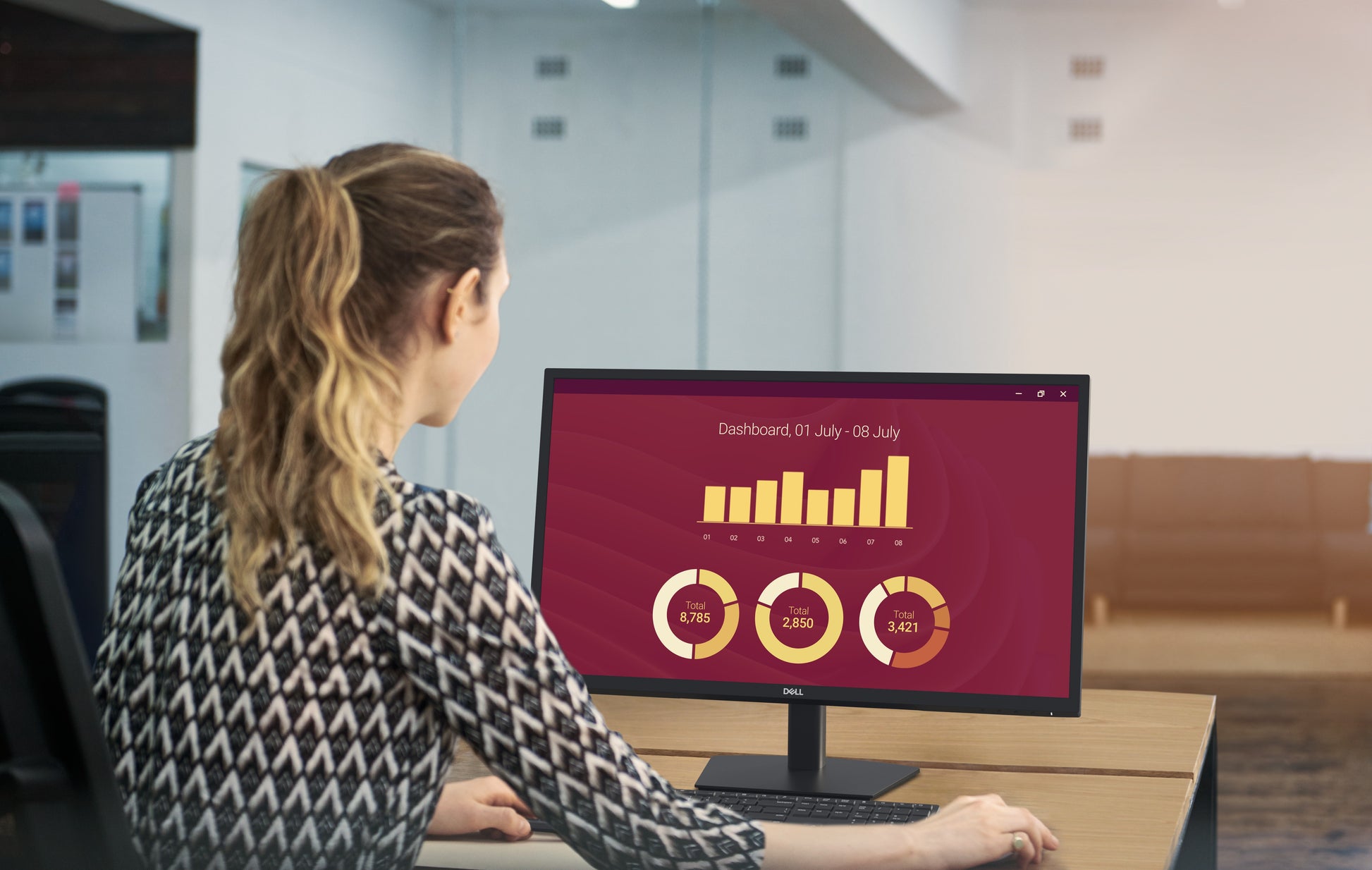 DELL E2725H – 27", 1920 × 1080 (Full HD), VA