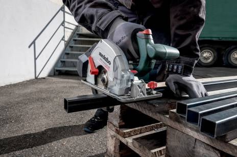 Metabo Handkreissäge MKS 18 LTX BL 58 – 18 V (CAS) – Flansch – Solo – Brushless