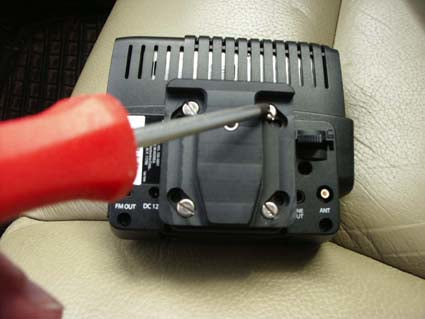 Brodit Montageadapter – für AMPS-Bohrbild – Schwarz