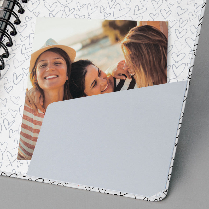 Sigel Spiralbuch, 162 × 215 mm, punktkariert, Spiralbindung, 120 Seiten, perforiert, 100 g/m² – mehrfarbig