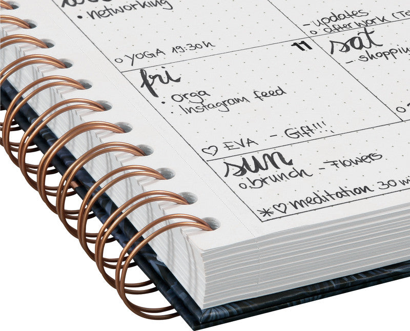 Sigel Spiralbuch, 168 × 215 mm, punktkariert, Spiralbindung, 240 Seiten, perforiert, 120 g/m² – mehrfarbig