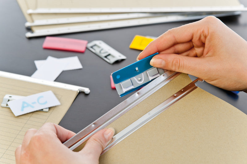 Connect Q-Connect Hängeordner – Metall, silber, 60 × 28 mm, ohne Vordruck