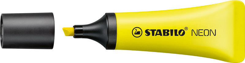 STABILO Textmarker Set 4 Neonfarben – Keilspitze, 2–5 mm