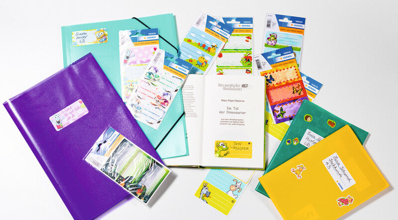 HERMA Vario Schuletiketten – Motiv Superhelden – 35×76 mm, Abgerundete Ecken, 9 Stück, 3 Bögen, Papier