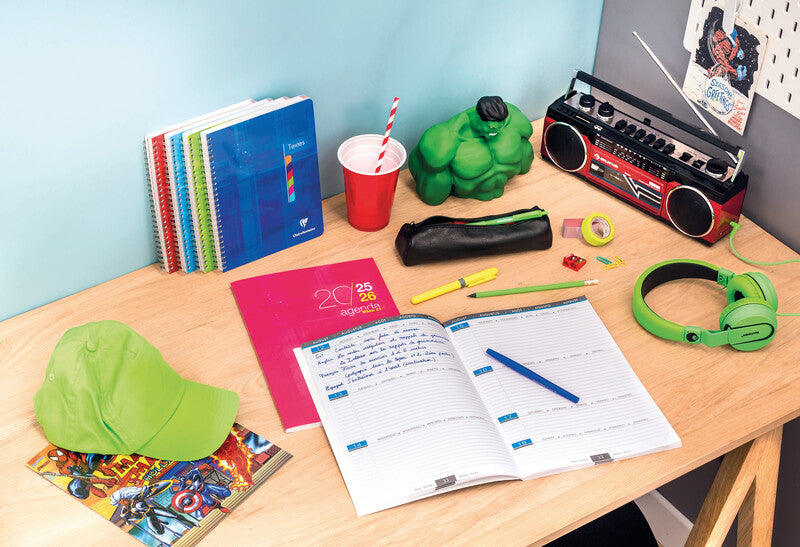 Clairefontaine When 17 Schüleragenda – 1 Woche/3 Seiten, gebunden, 17 × 22 cm, Aug–Jul, mehrsprachig, PEFC