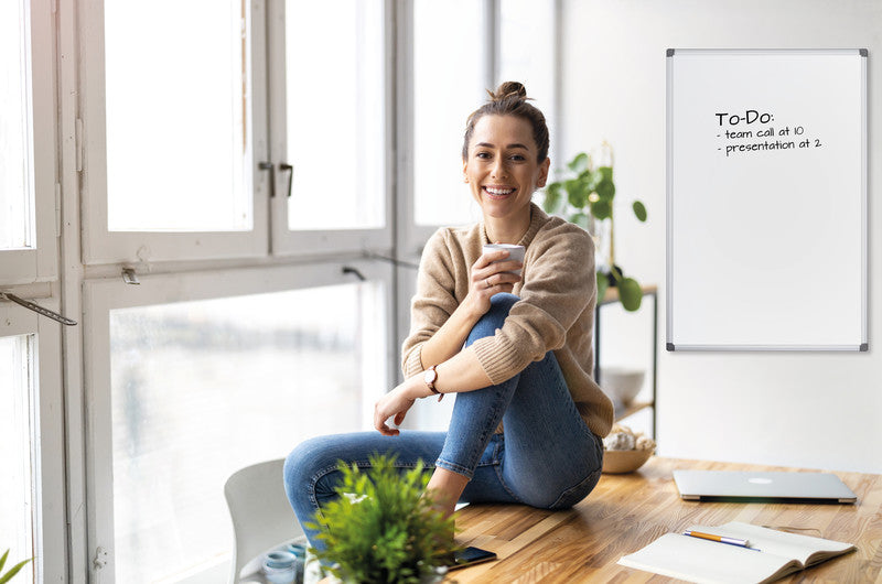 Q-connect Whiteboard – 180 × 90 cm, Emaille, magnetisch, Aluminiumrahmen, Wandmontage, inkl. Stifteablage