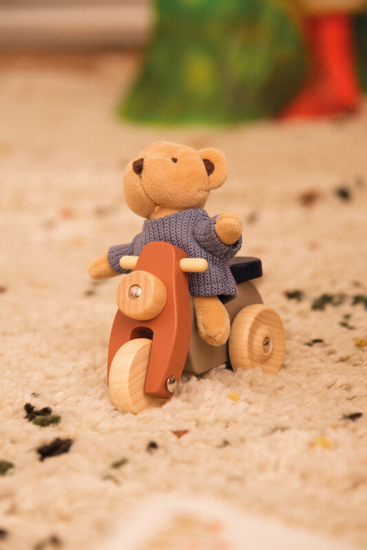 Egmont Plüschtier Bär Alex auf Vespa – 12 cm – mehrfarbig – ab 1 Jahr