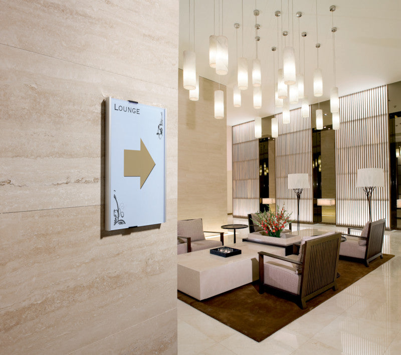 Durable Türschild – 149 × 105,5 mm, silber, Aluminium, selbstklebend, wiederablösbar